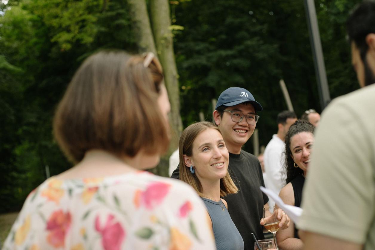 summer-party-right-image